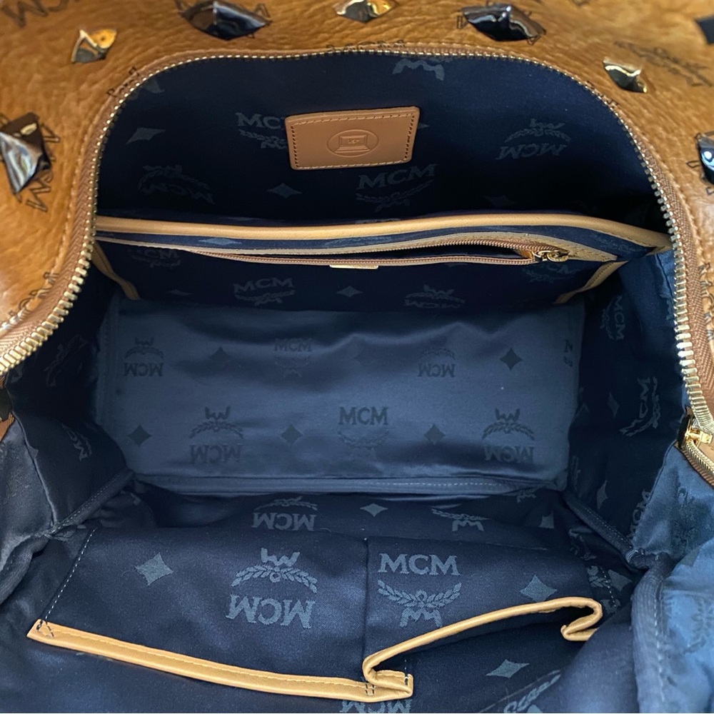 MCM large studded backpack classic style - Picture 8 of 11